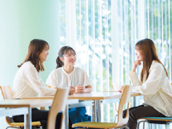 仁短卒業生と交流できる！特別企画「卒業生集まれ！」