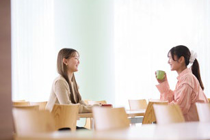 カフェテリア＆学生ホール