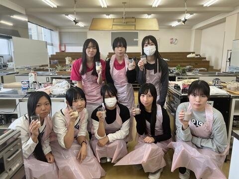 福井プレカレッジ「アイデアをカタチに!デザイン思考で"オリジナルスムージー"づくりにチャレンジ」を実施しました!