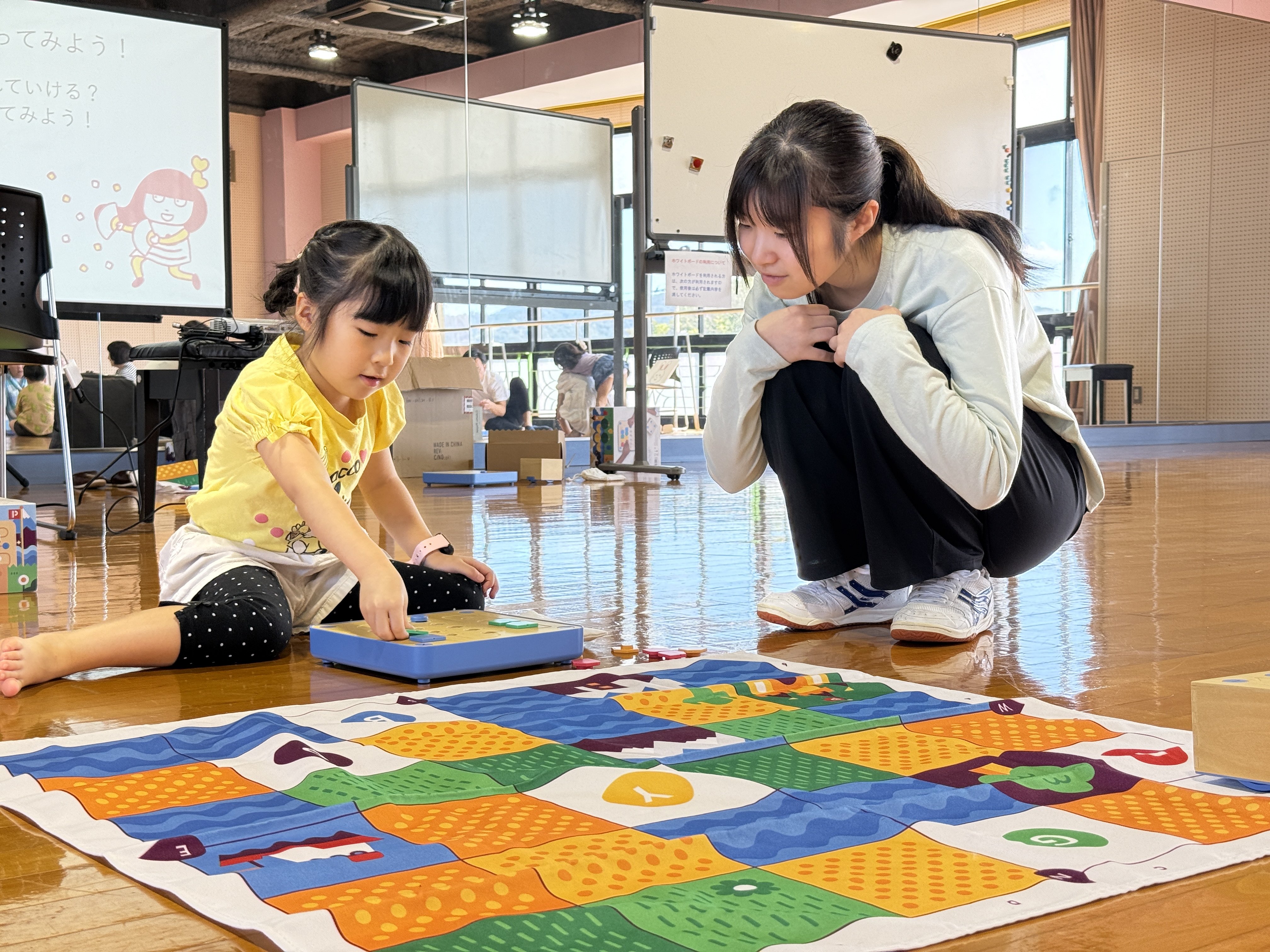 【公開講座レポート】木製ロボットとプログラミングで遊ぼう！