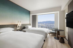 CY_KMQCY_GuestRoom_Deluxe_Twin_01 (4) (1).jpg
