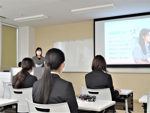 【就職】学内業界研究会（追加日程）を開催しました